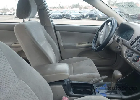 2004 Toyota Camry Le из США, поврежденный, VIN 4T1BE32K34U884634